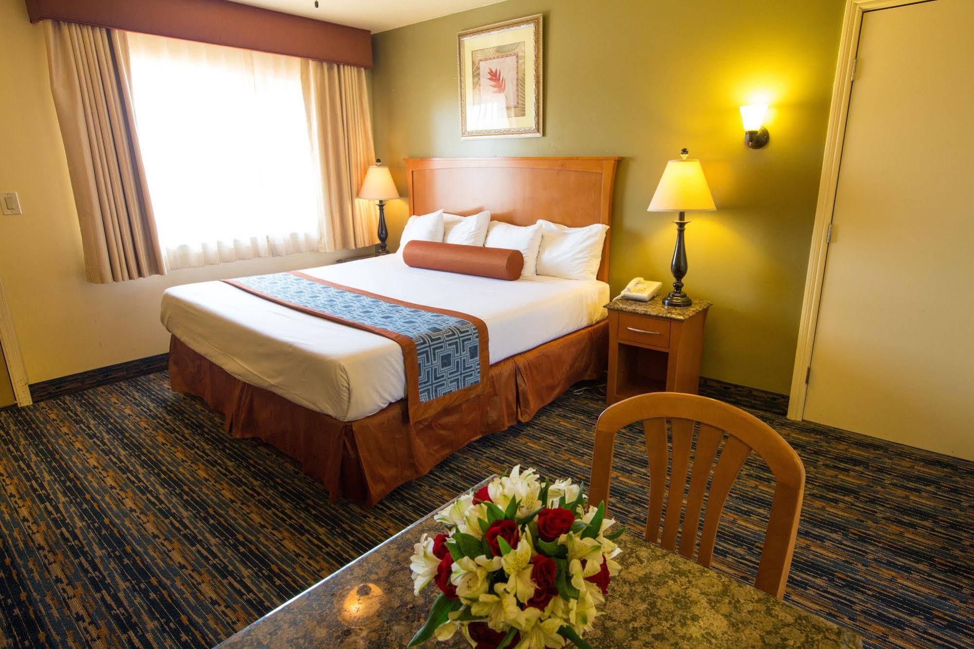 Beachwalker Inn & Suites Pismo Beach Extérieur photo