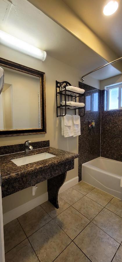 Beachwalker Inn & Suites Pismo Beach Extérieur photo