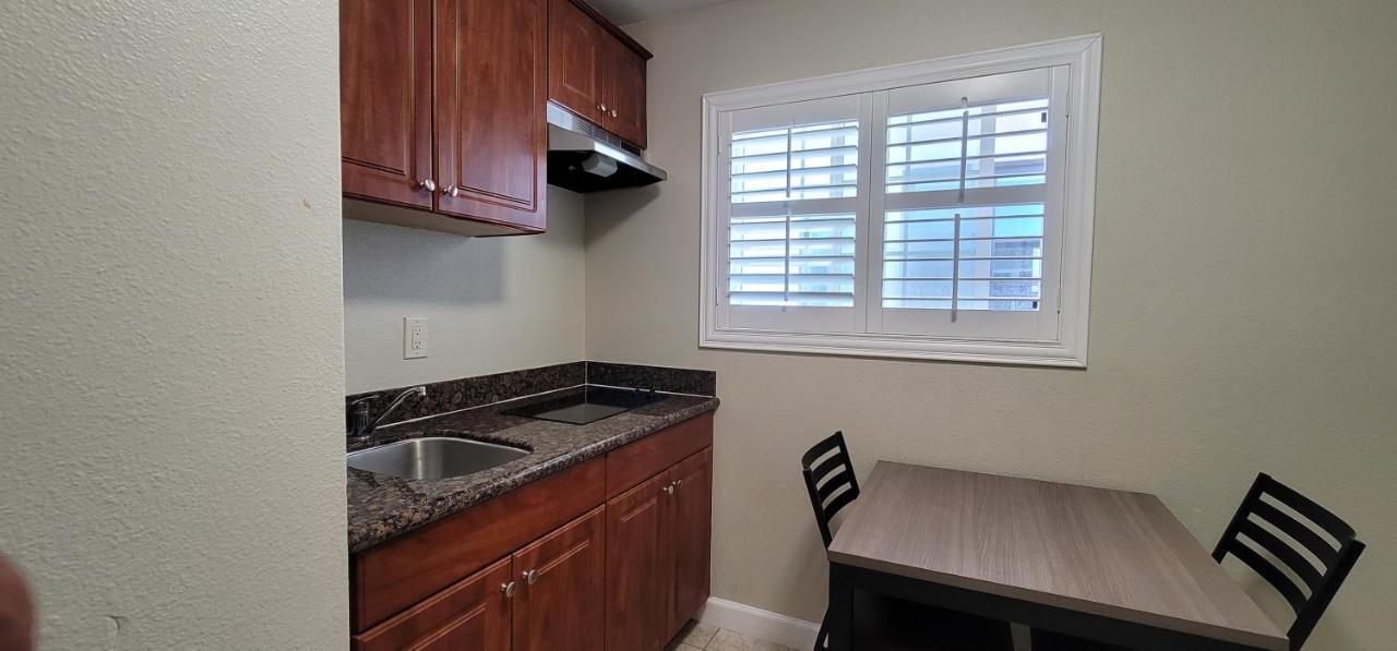 Beachwalker Inn & Suites Pismo Beach Extérieur photo